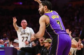 亚博哈兰德连续二十场比赛得分超过出色发挥，湖人不断突破！热度持续攀升的简单介绍