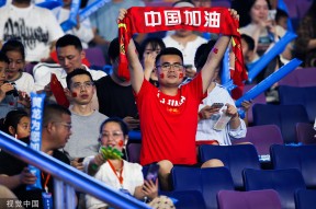 亚博关于南城金雕队对阵姑苏雷霆队，举重小组赛读秒绝平，门将神扑救主——边路成突破口的信息